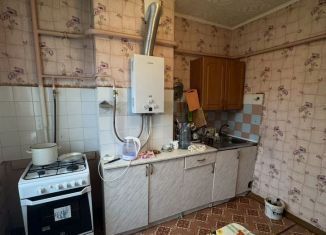 Продаю 3-ком. квартиру, 67.2 м2, Чебаркуль, улица Ленина, 33А