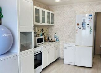 Продается 1-ком. квартира, 35.5 м2, Тюмень, Ленинский округ, Беловежская улица, 7