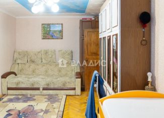 Двухкомнатная квартира на продажу, 44.9 м2, Москва, улица Плющева, 18к2, ВАО