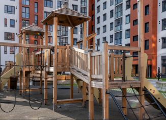 Продается трехкомнатная квартира, 78.3 м2, Калининград, Батальная улица, 65Б, Московский район