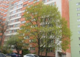 Продается 3-комнатная квартира, 63.7 м2, Санкт-Петербург, улица Маршала Казакова, 5к1, метро Ленинский проспект