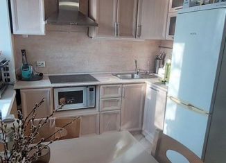 Продам 2-ком. квартиру, 42.3 м2, Благовещенск, улица Чайковского, 205