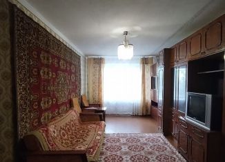 Сдается в аренду трехкомнатная квартира, 59 м2, Губкин, улица Лазарева, 7А