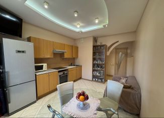 Продам 2-ком. квартиру, 70.1 м2, Санкт-Петербург, Новоколомяжский проспект, 11, метро Пионерская