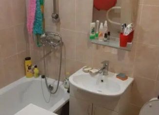 Сдается в аренду однокомнатная квартира, 34 м2, Чувашия, улица Пирогова, 28