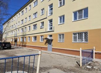 Двухкомнатная квартира на продажу, 43.7 м2, Мурманская область, улица Бардина, 54