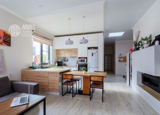 Продажа 3-ком. квартиры, 91.8 м2, поселок Мещерино, 7-й квартал, 13