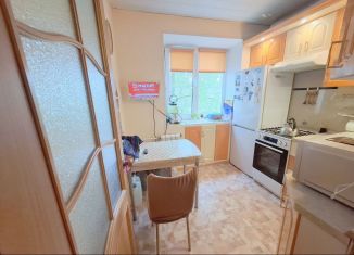 Продам 3-комнатную квартиру, 56 м2, Рошаль, улица Октябрьской Революции, 34