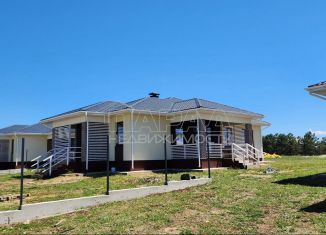 Продаю дом, 170 м2, село Белоглинка, Изумрудная улица