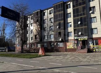 Продам двухкомнатную квартиру, 48 м2, Грозный, проспект Мохаммеда Али, 33/26, 1-й микрорайон