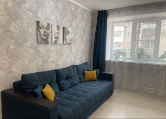 Сдача в аренду двухкомнатной квартиры, 42 м2, Новгородская область, Большая Московская улица, 82/2