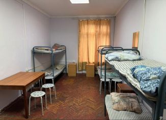 Сдам в аренду комнату, 18 м2, Санкт-Петербург, улица Полярников, 9, Невский район