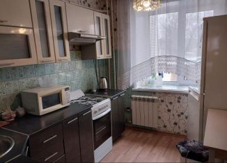 Сдаю 2-ком. квартиру, 48 м2, Сергач, Ленинская улица, 40