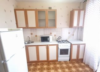 Сдам 1-комнатную квартиру, 35 м2, Йошкар-Ола, улица Анникова, 12А, микрорайон Западный