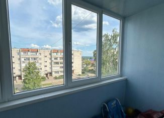 Продам трехкомнатную квартиру, 65 м2, Алатырь, улица Ленина, 43