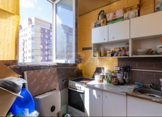 Сдача в аренду 1-ком. квартиры, 40 м2, Тюмень, улица Мельникайте, 2к5, ЖК Горизонт