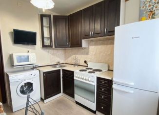 1-ком. квартира на продажу, 32 м2, Мурманск, улица Ушакова, 5к2