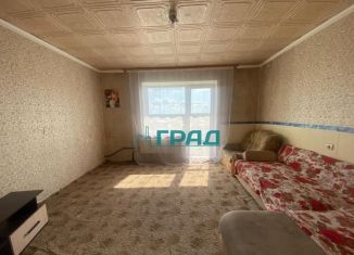 Продам 2-ком. квартиру, 52.1 м2, Белово, 6-й микрорайон, 1