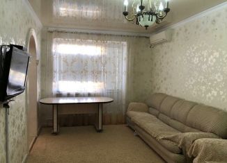 Продам 3-ком. квартиру, 55.3 м2, Грозный, улица Хамзата У. Орзамиева, 27