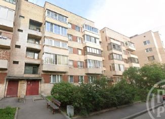 Продаю 1-комнатную квартиру, 35 м2, Сестрорецк, улица Володарского, 60