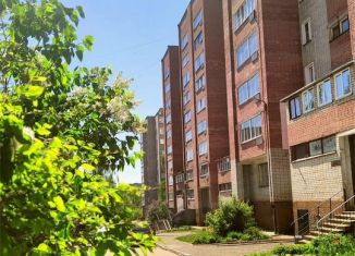 Продаю трехкомнатную квартиру, 61 м2, Киров, улица Сурикова, 26