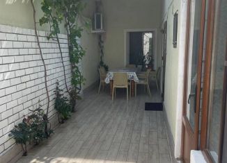 Сдам в аренду дом, 45 м2, Судак, Виноградная улица, 6