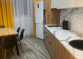 Сдам 3-комнатную квартиру, 65 м2, Тайшет, микрорайон Новый, 11