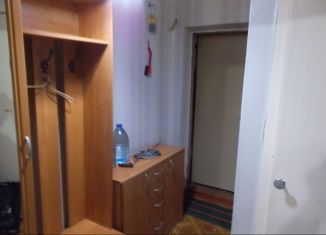 Продам двухкомнатную квартиру, 42 м2, Алексин, улица Революции