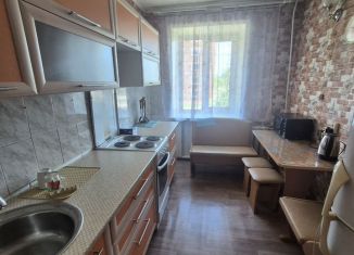 Сдам в аренду двухкомнатную квартиру, 50 м2, Тайшет, микрорайон Новый, 2