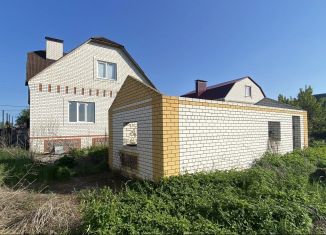 Продаю дом, 150 м2, Михайловка, площадь Конституции