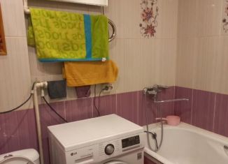 Сдаю четырехкомнатную квартиру, 72 м2, Усть-Кут, улица Кирова, 34