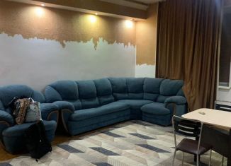 Сдаю комнату, 70 м2, Махачкала, проспект Насрутдинова, 30Ак1