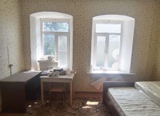 Продается 2-ком. квартира, 16.7 м2, Боровск, Калужская улица, 8