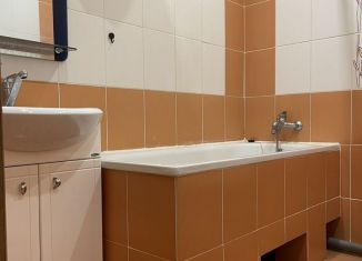 Сдам 1-комнатную квартиру, 44 м2, Йошкар-Ола, улица Лебедева, 51Г, микрорайон Нагорный