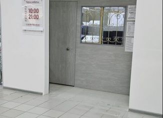 Продаю торговую площадь, 6.9 м2, Пермь, улица Революции, 60/1, Свердловский район