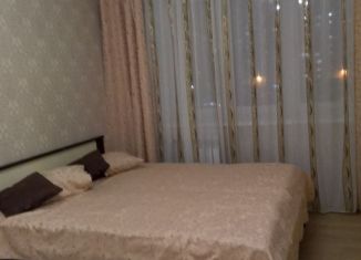 Сдается 1-комнатная квартира, 39 м2, Брянск, улица имени О.Н. Строкина, 1