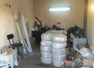 Сдаю гараж, 18 м2, Псковская область, Рижский проспект, 78