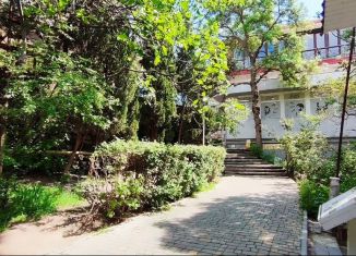 Продажа помещения свободного назначения, 200 м2, Ялта, улица Свердлова, 12