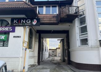 Сдаю в аренду производство, 140 м2, Карачаево-Черкесия, улица Балахонова, 44