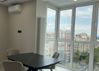 Продам 2-ком. квартиру, 70 м2, Самарская область, улица Маяковского, 44