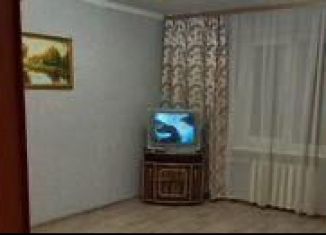 Продам трехкомнатную квартиру, 60.2 м2, Нурлат, улица Карла Маркса, 2