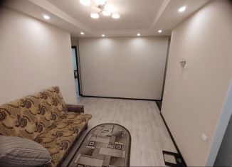 Продам 3-комнатную квартиру, 55 м2, Кингисепп, Октябрьская улица, 8