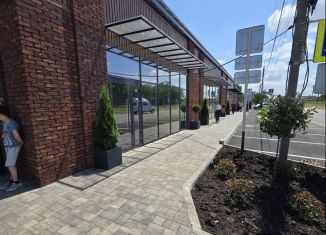 Продается торговая площадь, 485 м2, Майкоп, Железнодорожная улица, 298