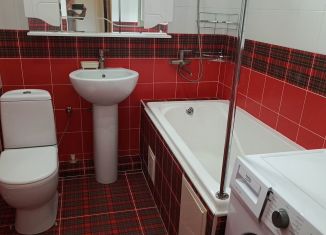 Сдача в аренду 1-ком. квартиры, 40 м2, Геленджик, улица Розы Люксембург, 56