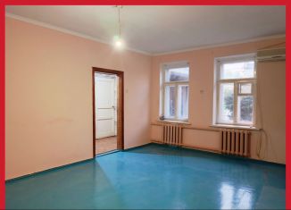 Продаю трехкомнатную квартиру, 65.1 м2, Таганрог, Тургеневский переулок, 6