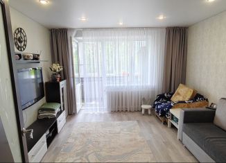 Продаю 2-ком. квартиру, 50 м2, Копейск, улица Обухова, 34