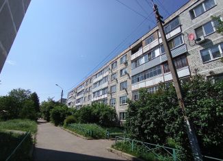 Продам трехкомнатную квартиру, 69.5 м2, село Новый Быт, Новая улица, 32