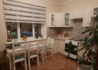 Сдаю однокомнатную квартиру, 38 м2, Люберцы, улица Барыкина, 8, ЖК Люберцы 2015