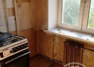Трехкомнатная квартира на продажу, 57 м2, Санкт-Петербург, Пражская улица, 3