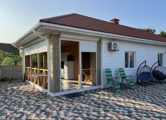 Сдам дом, 65 м2, Керчь, улица Галины Петровой, 18